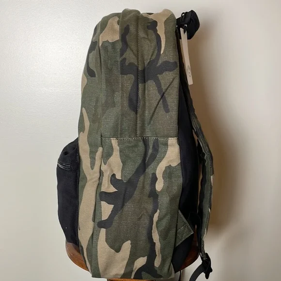 BILLABONG • CAMOUFLAGE • BACKPACK • NWT - Picture 5 of 6